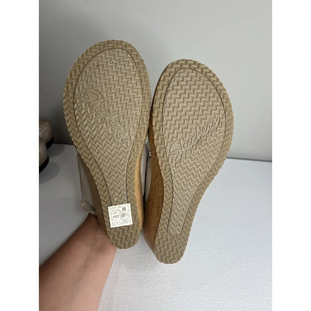 Skechers Beverlee High‎ Tea Wedge Sandals Women's Size US 9